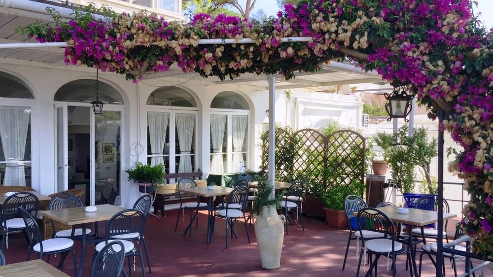 La Reginella Capri Hotel ภายนอก รูปภาพ