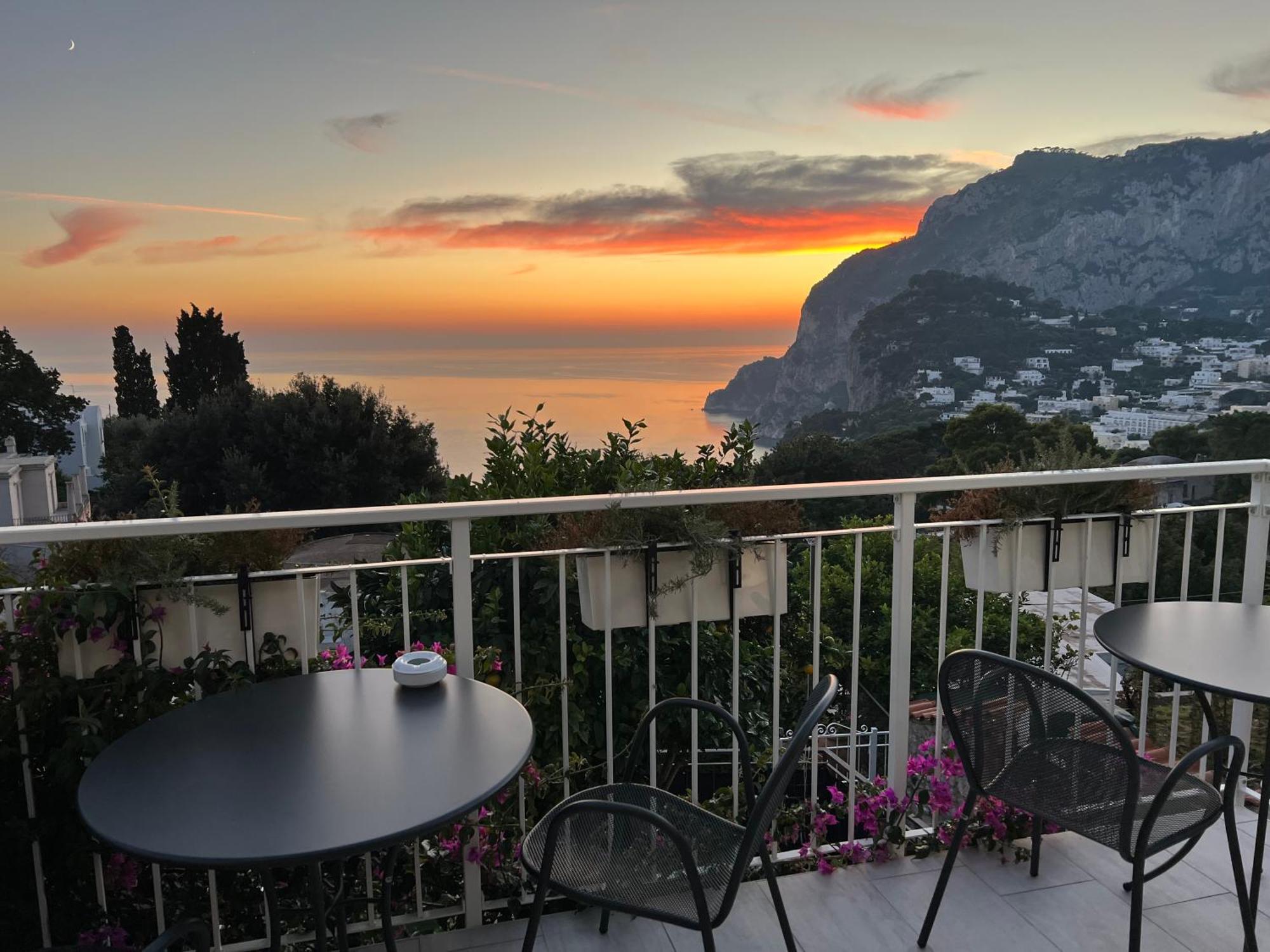 La Reginella Capri Hotel ภายนอก รูปภาพ
