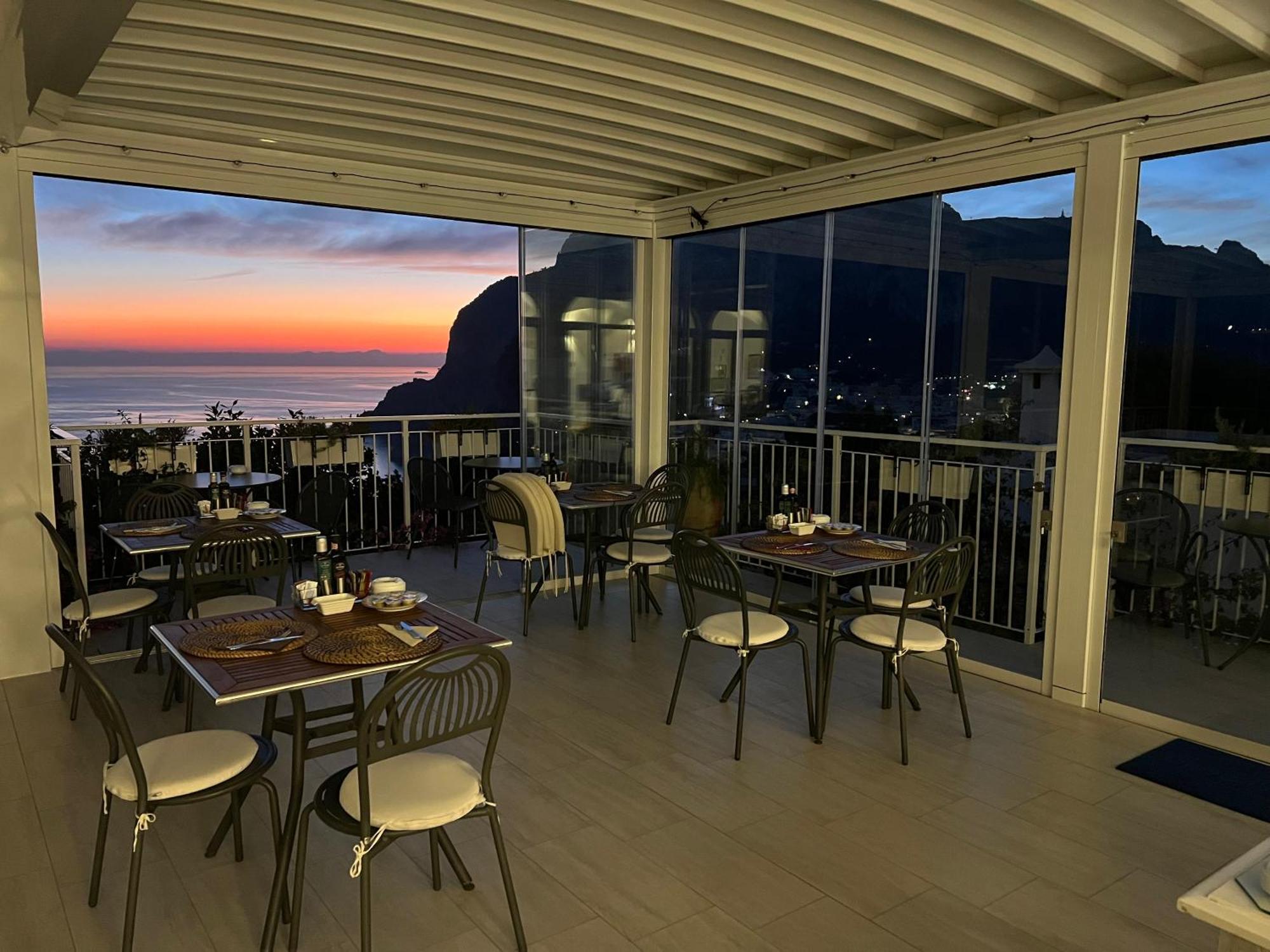 La Reginella Capri Hotel ภายนอก รูปภาพ