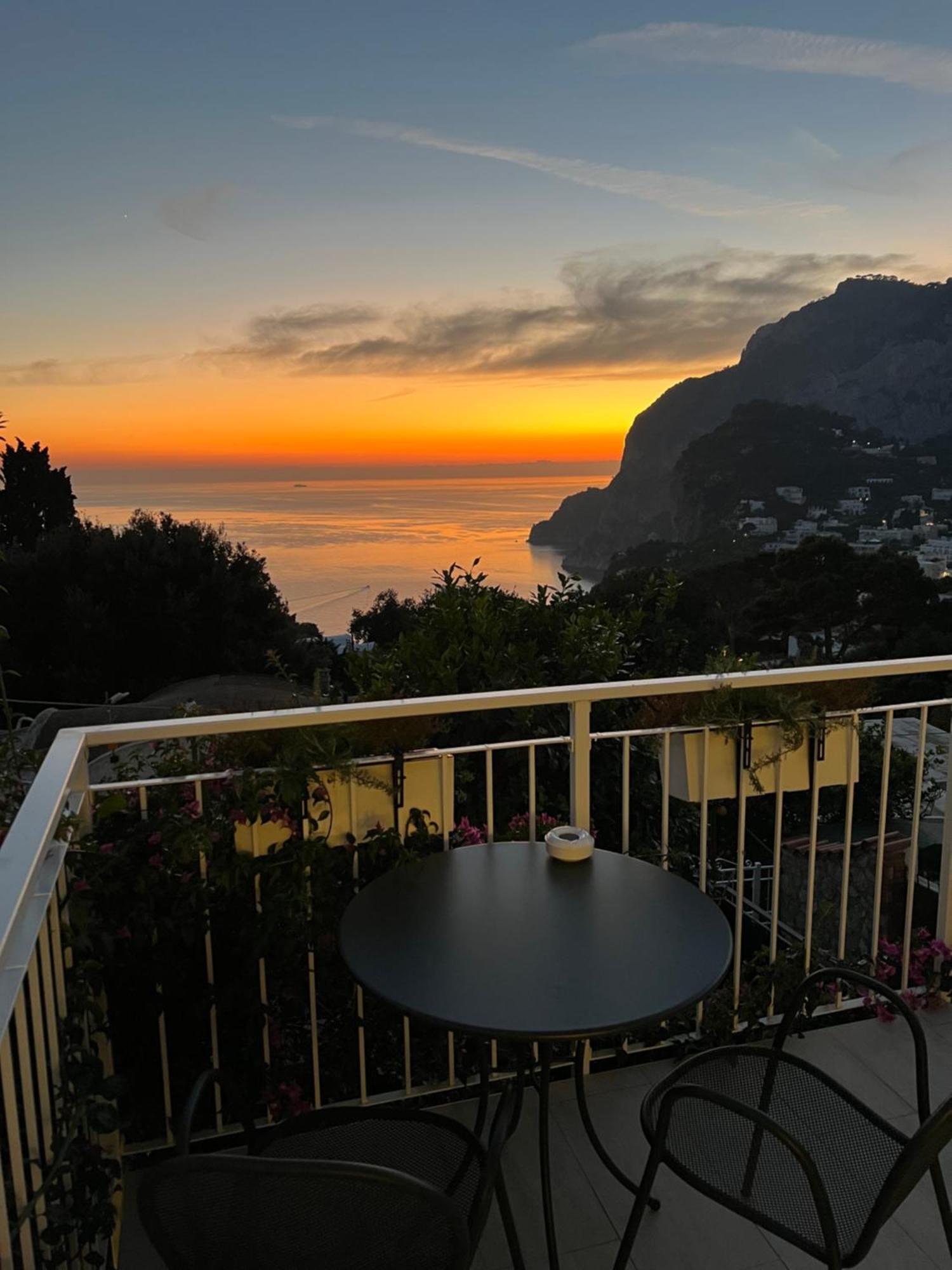 La Reginella Capri Hotel ภายนอก รูปภาพ
